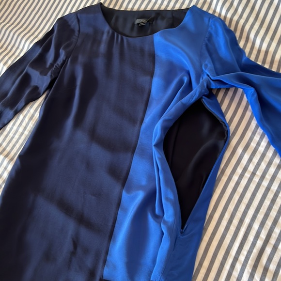 J.CREW SILK COLOR BLOCK SLIP DRESS - Navy and Cobalt Blue Print - Size 2 - Picture 4 of 7